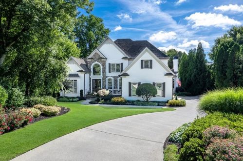 6120 Banbury Ct, Suwanee, GA 30024-3388