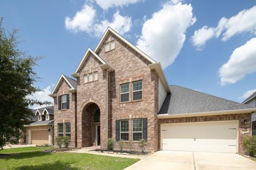 9407 Wheatfield Ln, Richmond, TX 77469