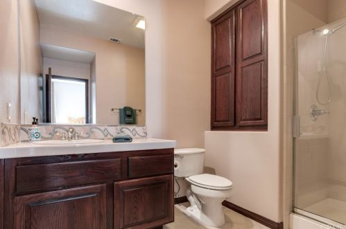 16523 Owl Tree Rd, Riverside CA  92504-9700 exterior