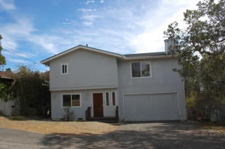 1829 Berwick Dr, Cambria, CA 93428-5419
