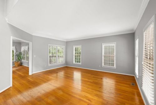 4226 Carmain Dr, Atlanta GA  30342-3504 exterior