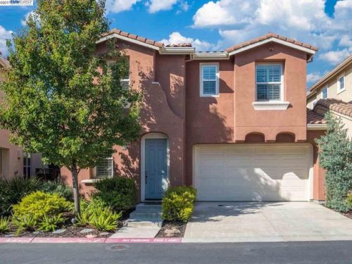 1550 Trailside Cir, Concord, CA 94518-2178