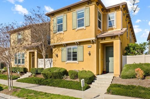 12421 Garden Pkwy, Whittier, CA 90670-3867