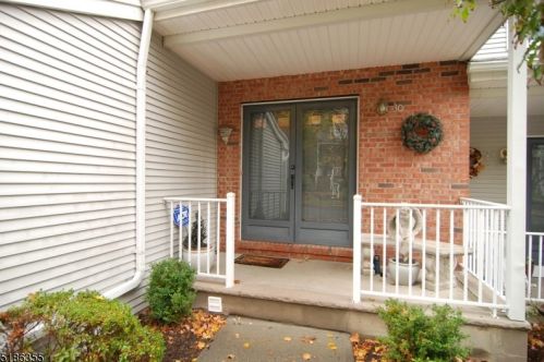 30 Hickory Way, Mount Arlington, NJ 07856-1368