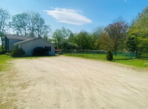 16 John Small Rd, Bowdoin, ME 04287-7203
