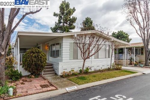 29446 Providence Way, Hayward, CA 94544-6416