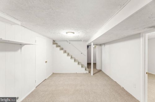 2711 Henderson Ave, Silver Spring MD 20902-1919 exterior