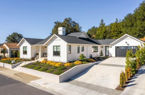 519 Reed Ct, Healdsburg, CA 95448-3732