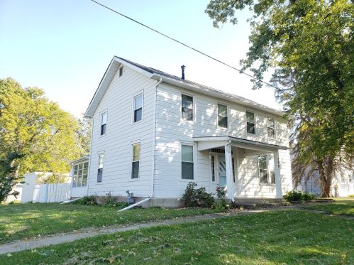200 Maltby St, Tabor, IL 61778-9529