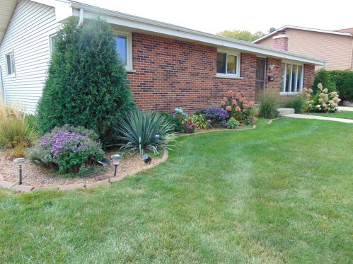 645 Sable Dr, Addison, IL 60101-1211