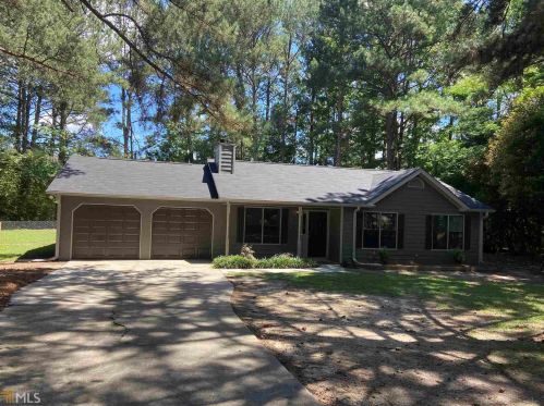 4690 Rock Springs Ct, Loganville, GA 30052-2818