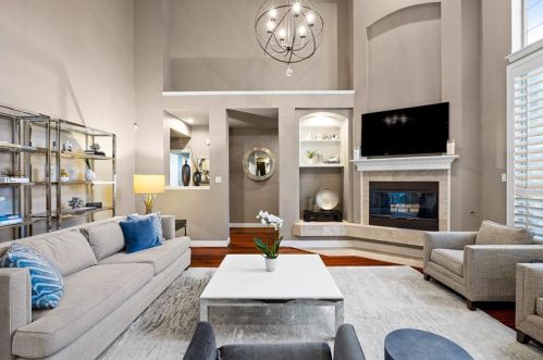 8229 Crabtree Dr, Austin, TX 78750-7833