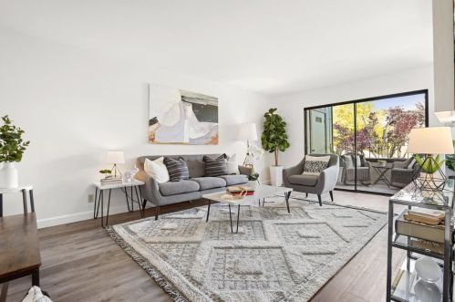 777 San Antonio Rd, Palo Alto, CA 94303-4827