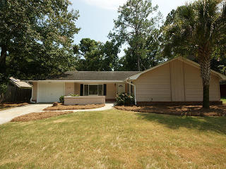 1319 Bob White Dr, Charleston, SC 29412-8202