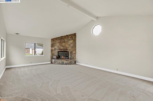 513 Van Buren Pl, San Ramon, CA 94583-3212