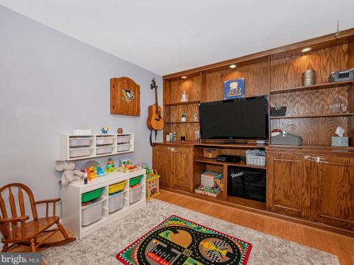 9814 Cottrell Ter, Silver Spring MD 20903-1928 exterior