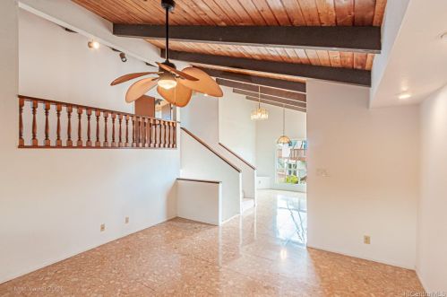 1043 Kaumoku St, Honolulu HI  96825-1307 exterior
