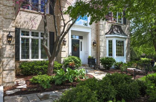 3308 White Eagle Dr, Naperville, IL 60564-4865