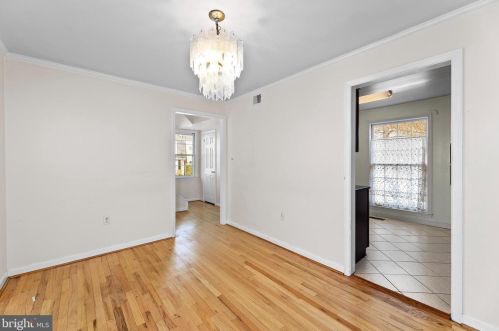 5250 Bradgen Ct, Springfield VA  22151-3505 exterior