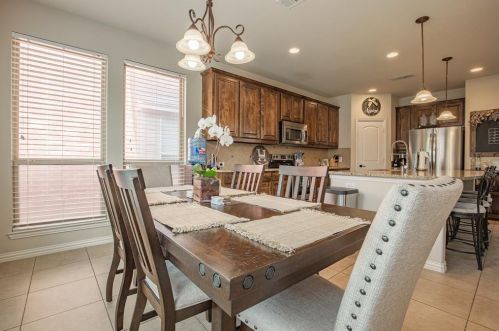 401 Perkins, Argyle TX 76226-5571 exterior