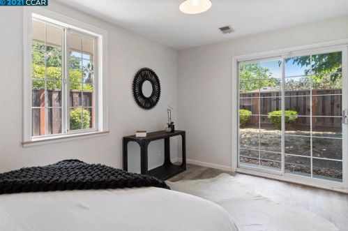 1925 Alvina Dr, Concord CA  94523-2801 exterior