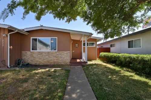 233 Joyce St, El Cajon, CA 92020-6308