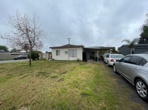 1705 Kippy Dr, Colton, CA 92324-1433