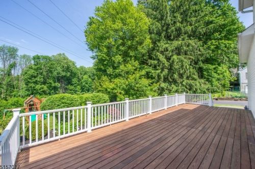 69 Lawrence Rd, Dover NJ  07869-3100 exterior