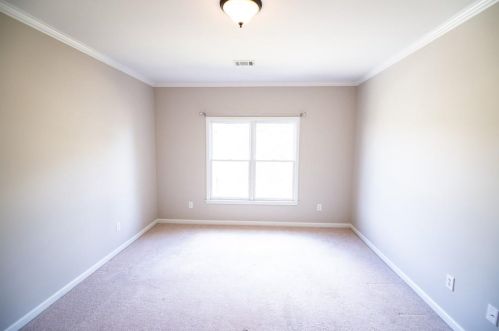 5170 Halcyon Dr, Atlanta GA  30349-1594 exterior