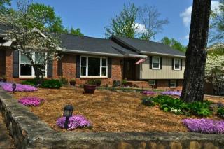1607 Shore View Ln, Hixson, TN 37343-4672