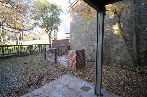 2986 Buttonwood Dr, Carrollton TX exterior