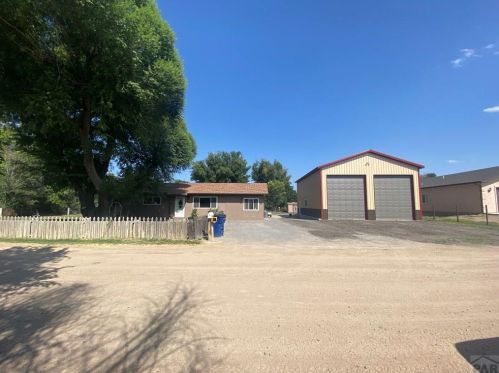 850 Turquoise Dr, Pueblo, CO 81006-1961