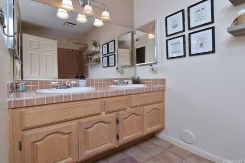 5451 Seneca Pl, Simi Valley CA 93063-2055 exterior