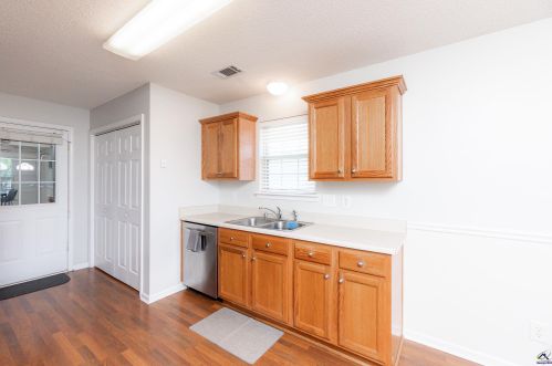 209 Tyson Glen Dr, Warner Robins GA  31088-2396 exterior