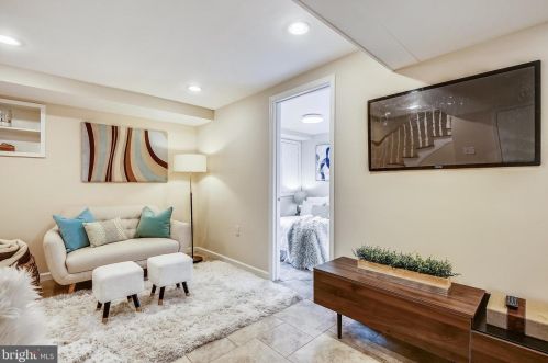 9103 1st Ave, Silver Spring MD 20912-4654 exterior