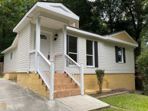 5779 Hillside Ave, Atlanta GA  30340-4325 exterior