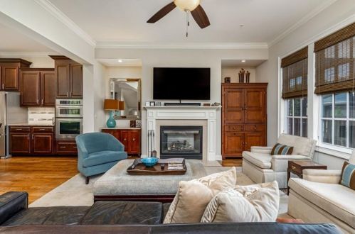 1301 Lullwater Park Cir, Atlanta GA  30306-4641 exterior