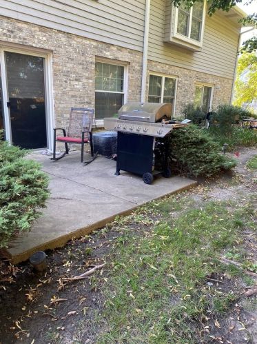 673 Tamarac Blvd, Addison IL  60101-1690 exterior