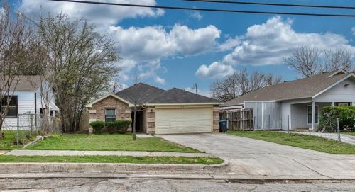 2504 Bomar Ave, Fort Worth, TX 76103-2214