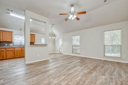 989 Arbor Way, Conroe TX  77303-1784 exterior