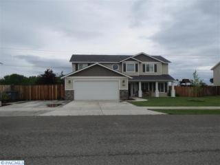 4008 Hayden Ln, Pasco, WA 99301-9086