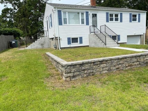 9 Quarry Rd, Warwick, RI 02889-9008