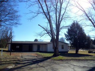 120 University Dr, Ozone, TN 37854-4211