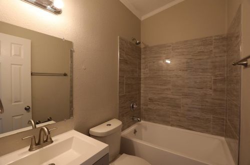 13753 Biggs St, Dallas TX  75253-5014 exterior