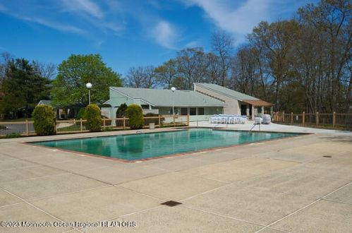 76 Berkshire Ct, Tinton Falls NJ  07701-5413 exterior