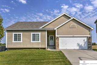 1601 Ridgeview Dr, Omaha, NE 68046-4269