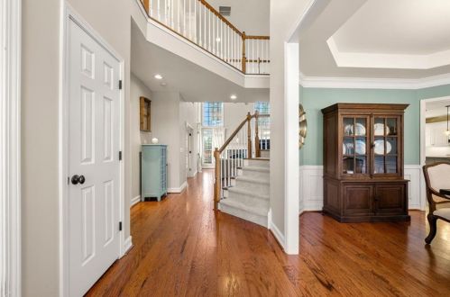 1075 Queensgate Dr, Smyrna GA  30082-6400 exterior