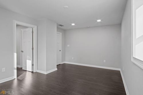 1394 Metropolitan Pkwy, Atlanta GA  30310-4451 exterior