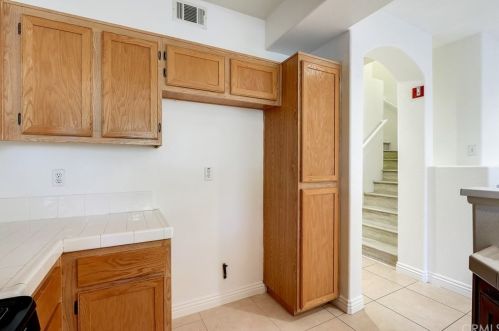 503 Larkridge, Irvine CA  92618-4017 exterior