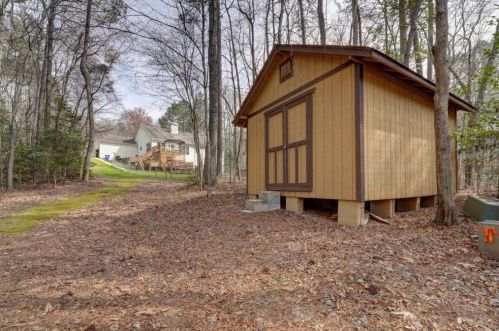 3361 Deer Hollow Trl, Conyers GA  exterior